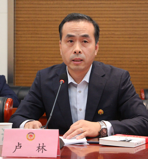 全国人大代表,山东省立医院主任医师 卢林